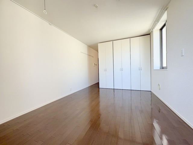 その他部屋・スペース　★明るいフローリングの角部屋です★