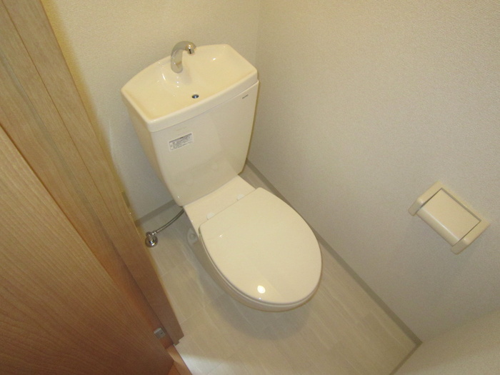 Amour倉のトイレ写真
