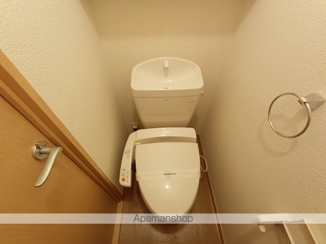 地下鉄中央線 高井田駅 徒歩5分 2階建 築19年のトイレ写真