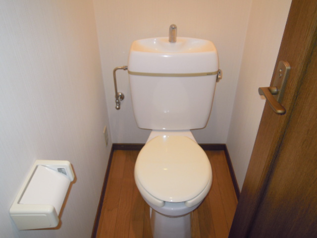 クレールコート足立のトイレ写真