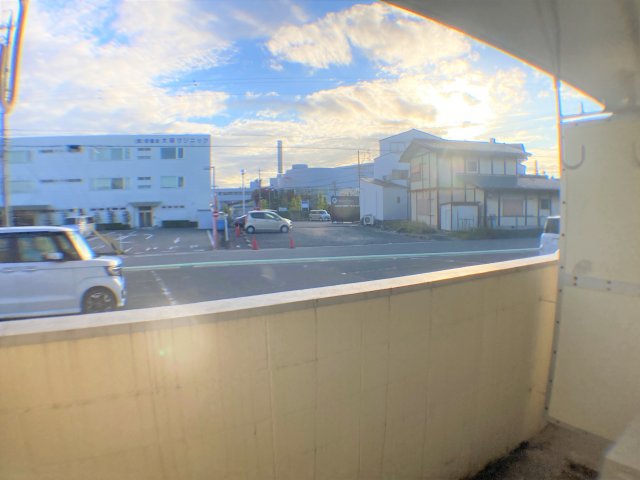 眺望　別部屋同間取の画像となります。
