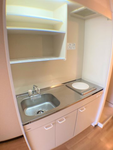 キッチン　別部屋同間取の画像となります。