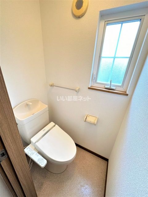 ファミーユIIのトイレ写真