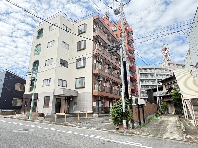 アシスト水戸マンションの外観写真