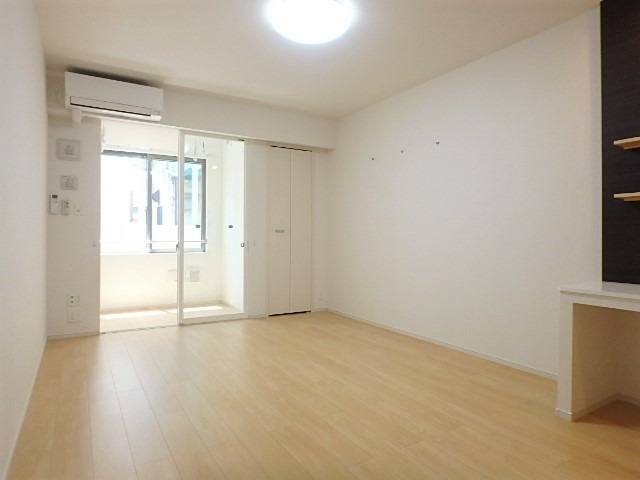 居室・リビング　図面と現状に相違がある場合には現状を優先