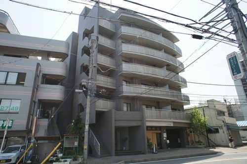 アクステージの外観写真