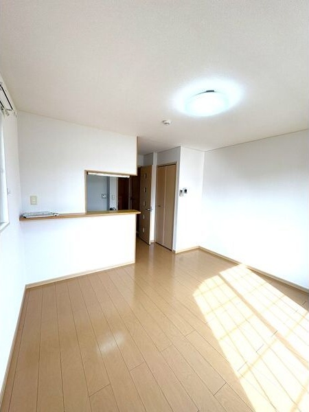 名鉄河和線 住吉町駅 徒歩6分 2階建 築17年の居間写真