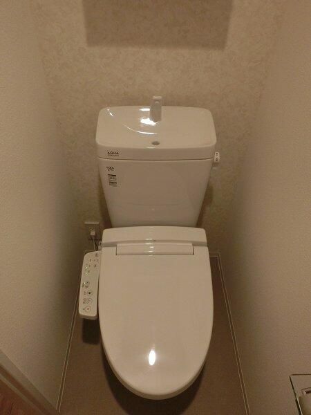 トイレ　シンプルで使いやすいトイレです