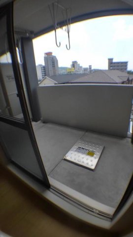 バルコニー　陽当たり良好なバルコニーです♪