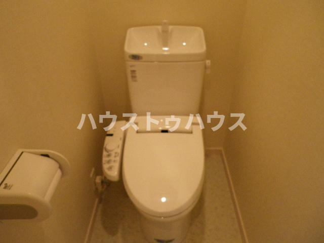 京成本線 新三河島駅 徒歩5分 4階建 築56年のトイレ写真