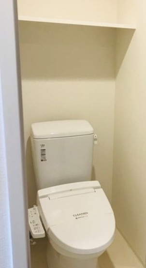 都営三田線 三田駅 徒歩4分 11階建 築11年のトイレ写真