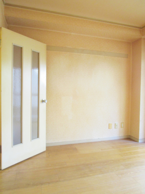 その他　清掃前のお部屋です