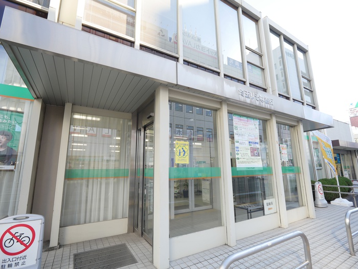 銀行　埼玉りそな銀行川越南支店（銀行）まで800m