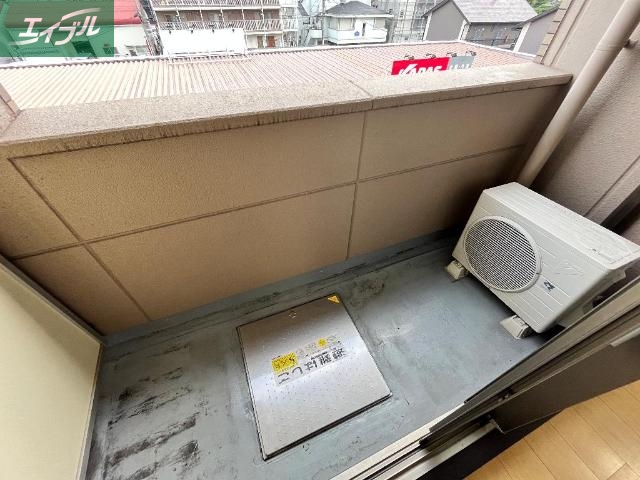 バルコニー　ベランダ