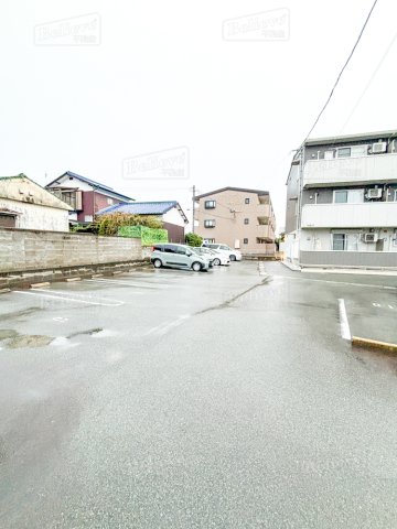 駐車場　駐車スペースもあります☆