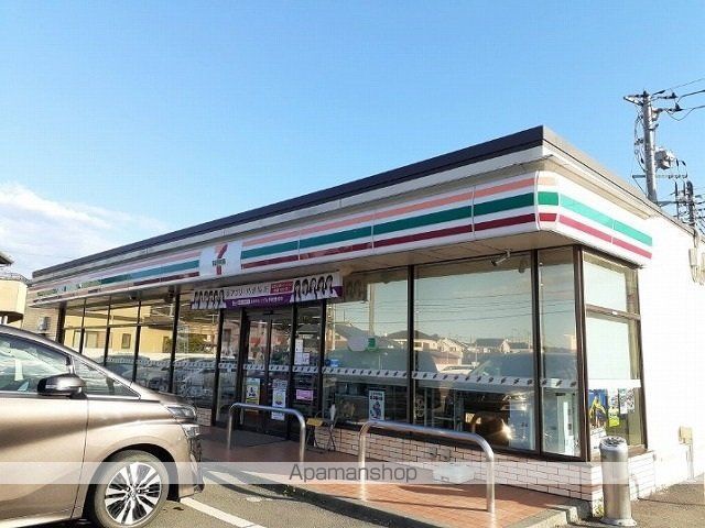 コンビニ　セブンイレブン潮来本町店（コンビニ）まで1000m