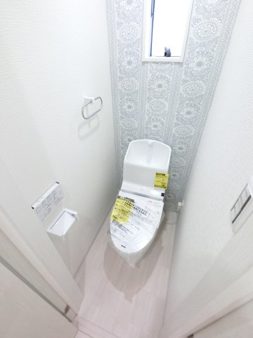 ＪＲ総武線 西千葉駅 徒歩9分 3階建 築9年のトイレ写真