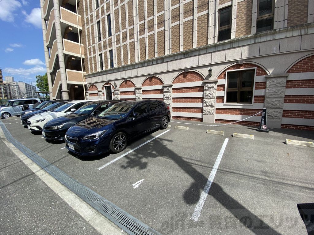 駐車場　駐車場