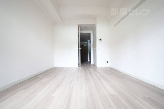 その他部屋・スペース　反転の間取りの写真を使用しています