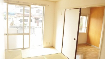 その他　敷地内に駐輪場あります。