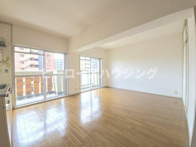居室・リビング　※同タイプの写真となり、実際のお部屋とは異なる場合があります