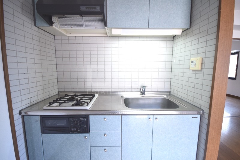 キッチン　※写真は同タイプ別部屋です