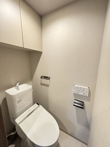 トイレ　別タイプ参考写真