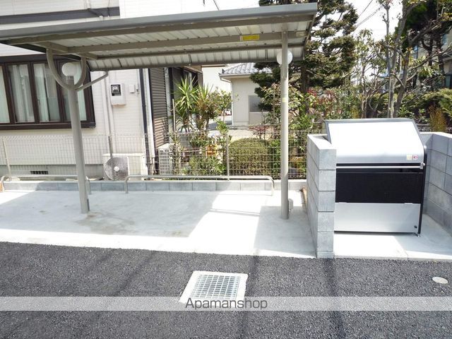 ＪＲ青梅線 河辺駅 バス乗車時間：11分 最寄りバス停で下車 徒歩2分 2階建 築11年の外観写真