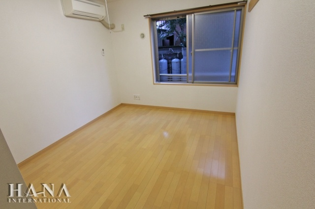 その他部屋・スペース　フローリングの居室でおそうじも楽ちん
