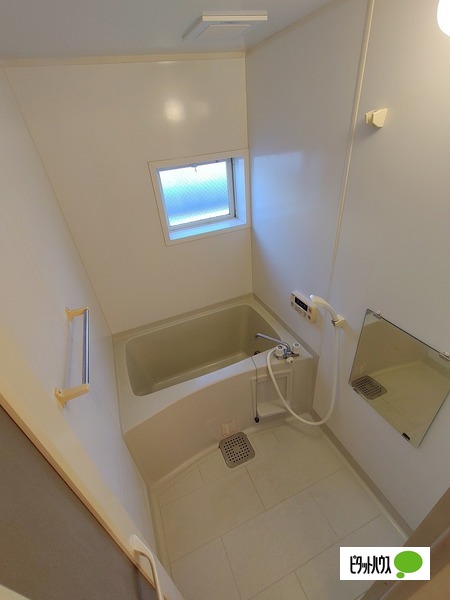 バス・シャワールーム　同物件別部屋