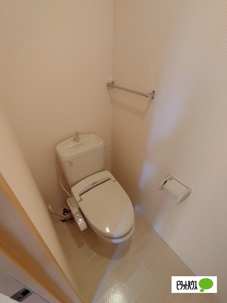 トイレ　同物件別部屋