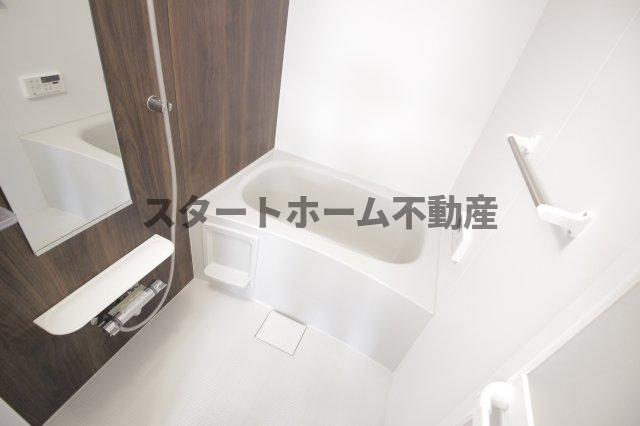 バス・シャワールーム　お風呂で日々の疲れを落としましょう