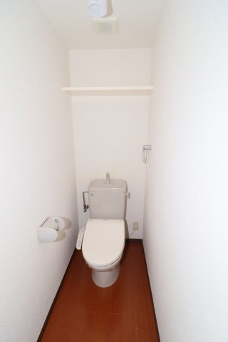 フォーラム三番館のトイレ写真