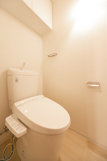 トイレ　※写真は同タイプ住戸です。