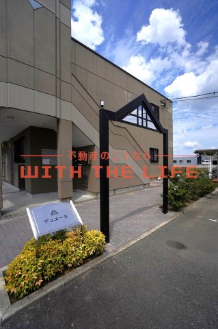 エントランス　清潔なエントランスです