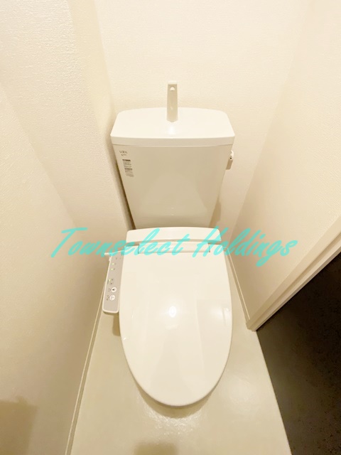 ＪＲ東海道本線 辻堂駅 徒歩12分 3階建 築12年のトイレ写真