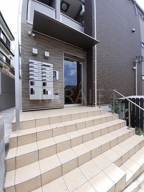 エントランス　物件画像