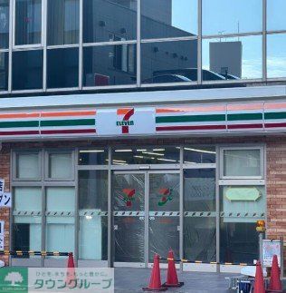 コンビニ　セブンイレブン吹田豊津町店（コンビニ）まで90m
