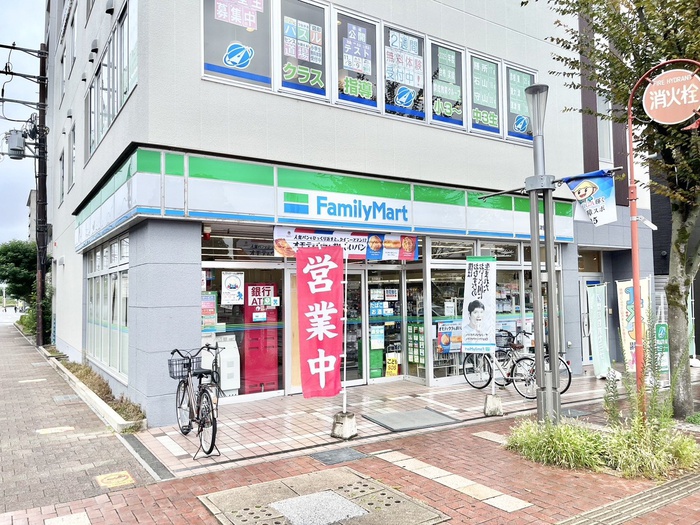 コンビニ　ファミリーマート 南草津駅前店（コンビニ）まで210m