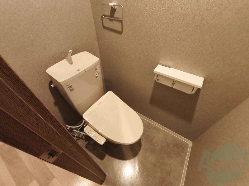 地下鉄東西線 宮の沢駅 徒歩5分 4階建 築1年のトイレ写真