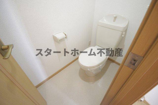 トイレ　ゆったりとした空間のトイレです