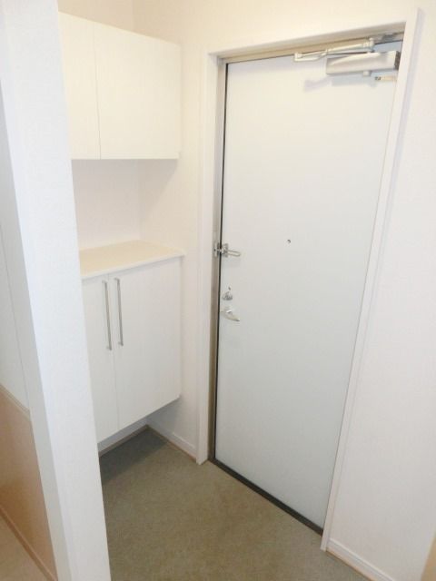 玄関　シューズＢＯＸ付です。
