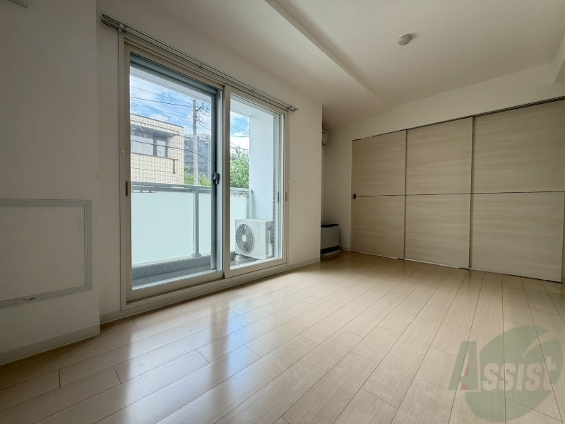 居室・リビング　広くてキレイなお部屋が広がっていて、充実した生活が送れそう。