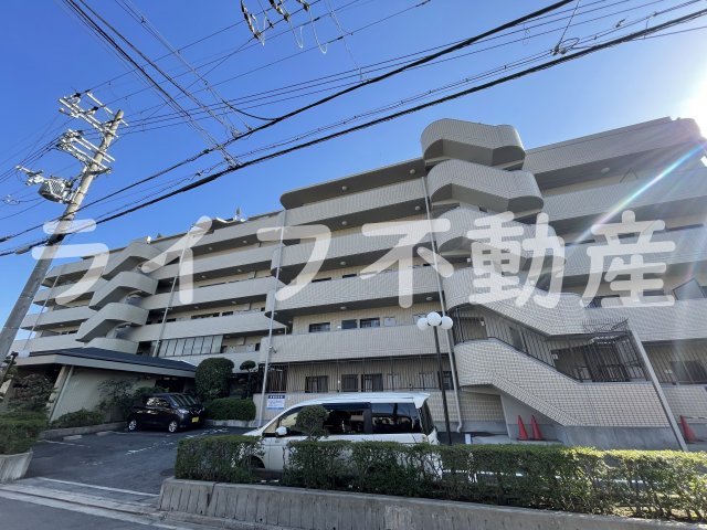 建物外観　外観は落ち着いています