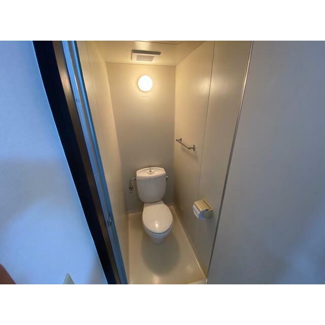 トイレ　別部屋参考（家具家電はございません）