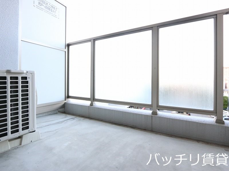 バルコニー　※同型タイプの為現状優先