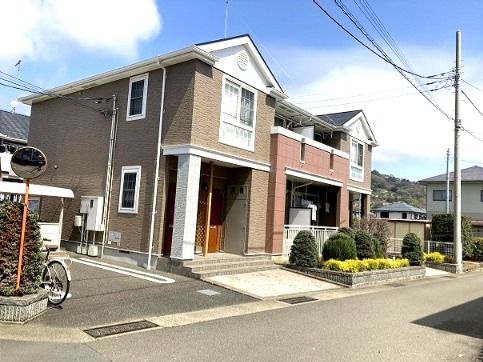 ＪＲ東海道本線 鴨宮駅 バス乗車時間：9分 最寄りバス停で下車 徒歩12分 築24年
