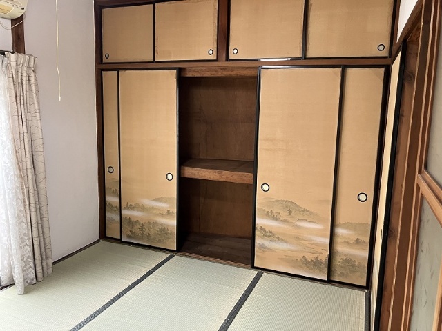 収納