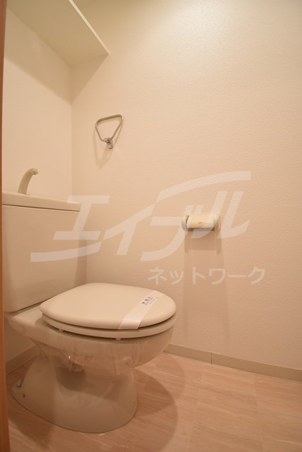 ＪＲ東海道本線 千里丘駅 徒歩7分 4階建 築21年のトイレ写真
