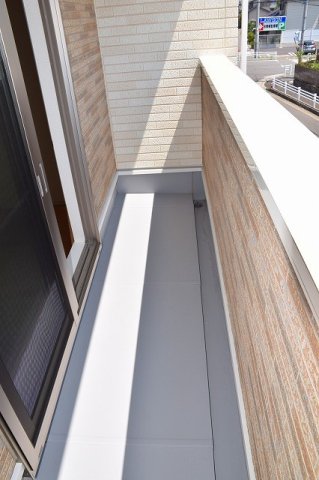 バルコニー　外からの目が気にならないバルコニーで洗濯物が干せます